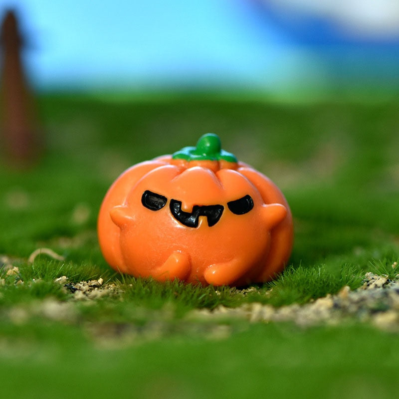 Miniature Halloween Ghost Pumpkin Fairy Figurines Resin Home Decoration 1 Piece