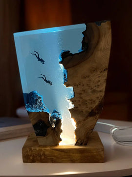 Resin Table Light Seabed Exploration Organism – Deep Sea Diver Night Light with 2 Divers for Home Office