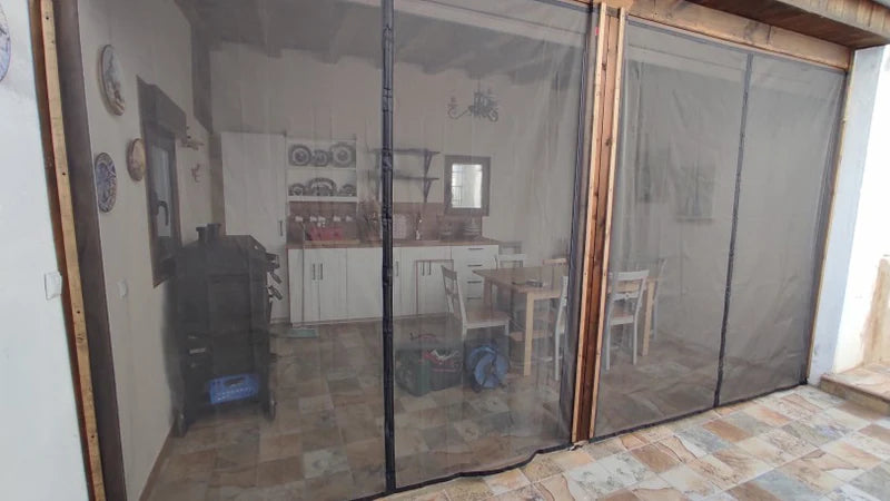 Adjustable Magnetic Screen Door – Custom Fit Anti-Mosquito Mesh Curtain for Indoor Living Spaces