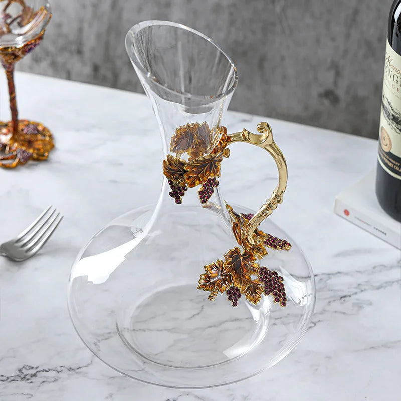 French Retro Enamel Decanter Wine Glass Set Crystal Decanter Red Wine Allocator Kitchen Drinkware Home Dispenser for Beverage