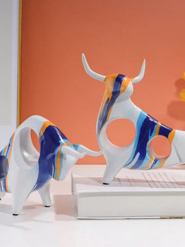 Creative Resin Bull Statue – Nordic Style Ox Figurine for Office Desk & Living Room Decor