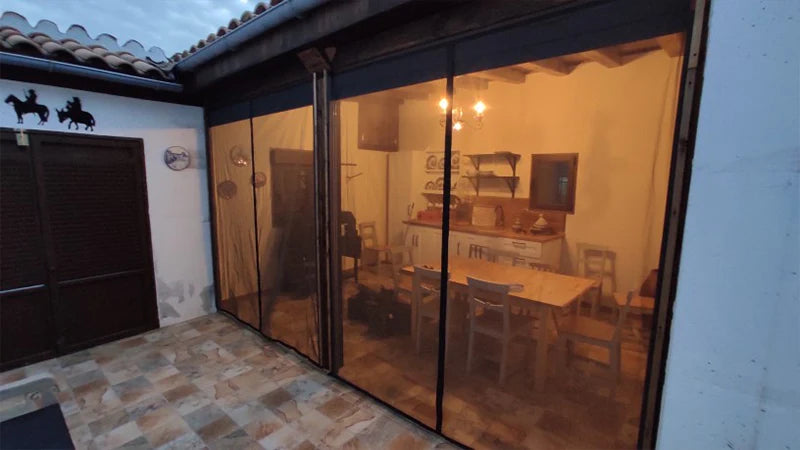 Adjustable Magnetic Screen Door – Custom Fit Anti-Mosquito Mesh Curtain for Indoor Living Spaces