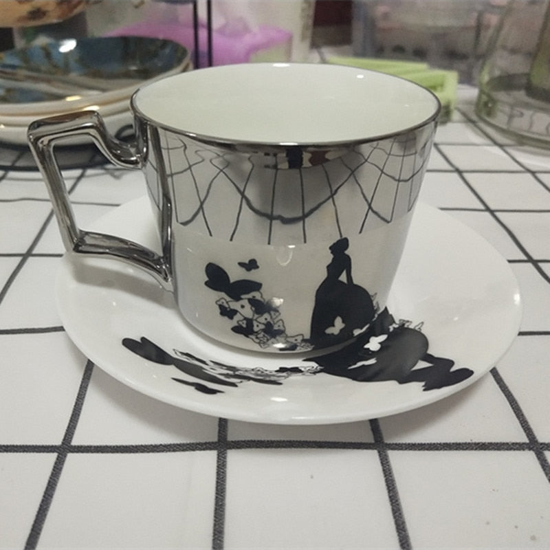 Hot!! Newest Bone China Reflection cup Cartoon Cat anamorphic cup Tiger mug The Mirror Collection Breakfast water bottle gift
