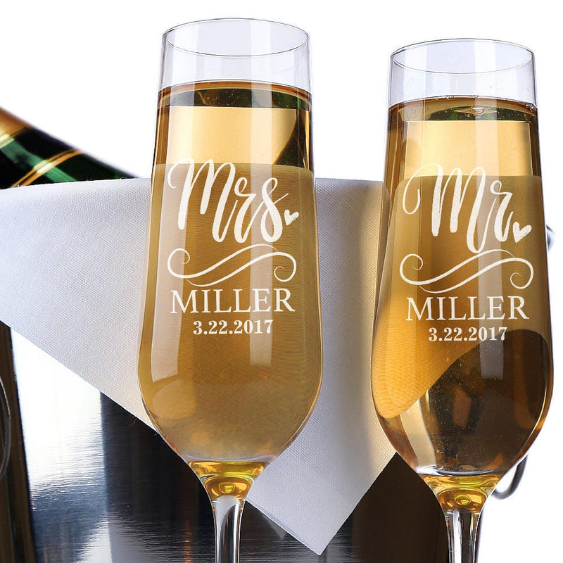 2Pcs/Set Personalized Mr and Mrs Champagne Flutes, Custom Bride & Groom Name Glasses for Wedding Toasting,Gift for Bridal Shower