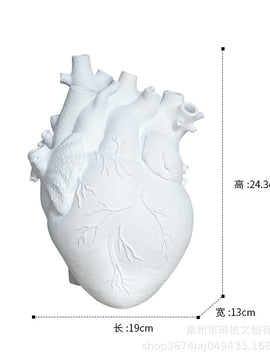 Heart Shape Resin Flower Vase For Desktop And Home Decoration