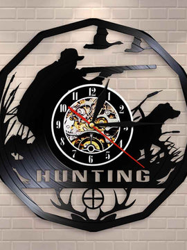 Deer Hunter Hunting Gift Wall Clock Retro Vinyl Record Wall Clock Animals Trophy Award Men Rifle Aiming Decorative Clock Watch