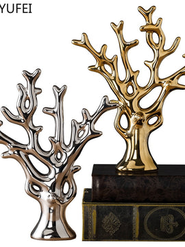 Decorative Ceramic Deer Statue For Desktop Decor Can Be A Birthday, Christmas, Or A Wedding Gift